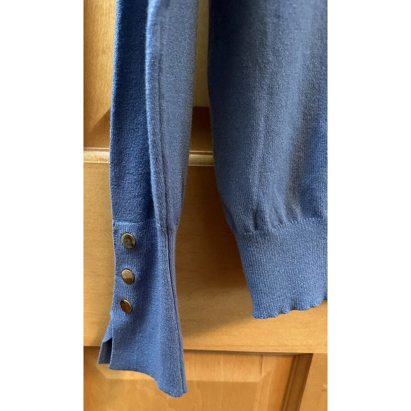 V267 NWOT, Arianna By Howards Women’s BLUE Turtleneck Gold Snaps Sweater Sz LG - Picture 7 of 11